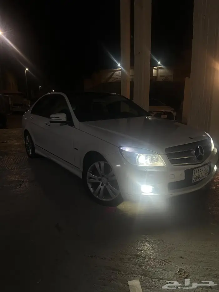 مرسيدس c180 cgi فل كامل بحالة ممتازة 8