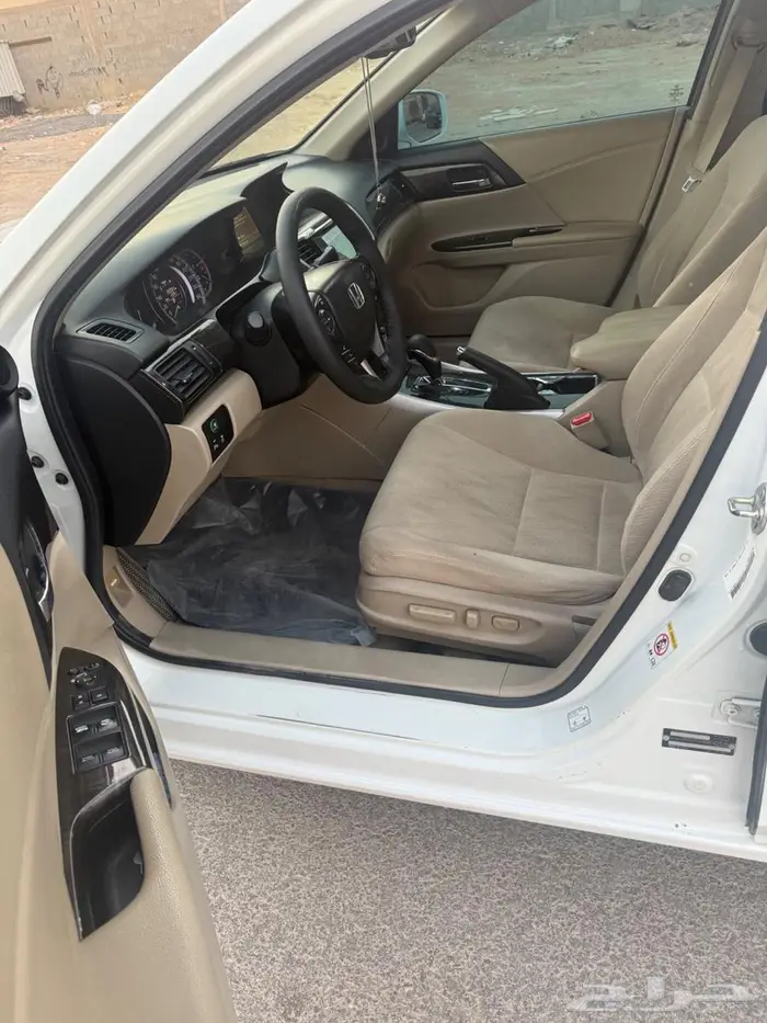هوندا اكورد 2014 نظيفه ماشاء الله 15