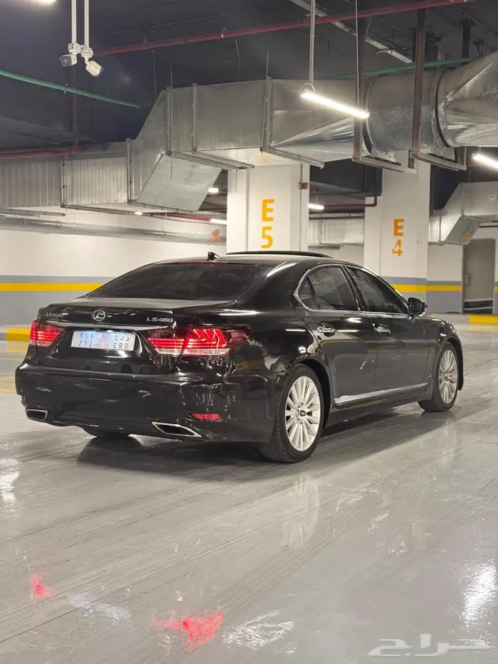 لكزس LS 2015 اسود شورت 2