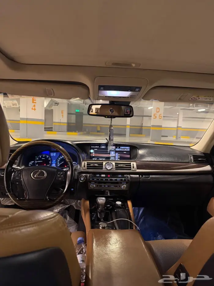 لكزس LS 2015 اسود شورت 11