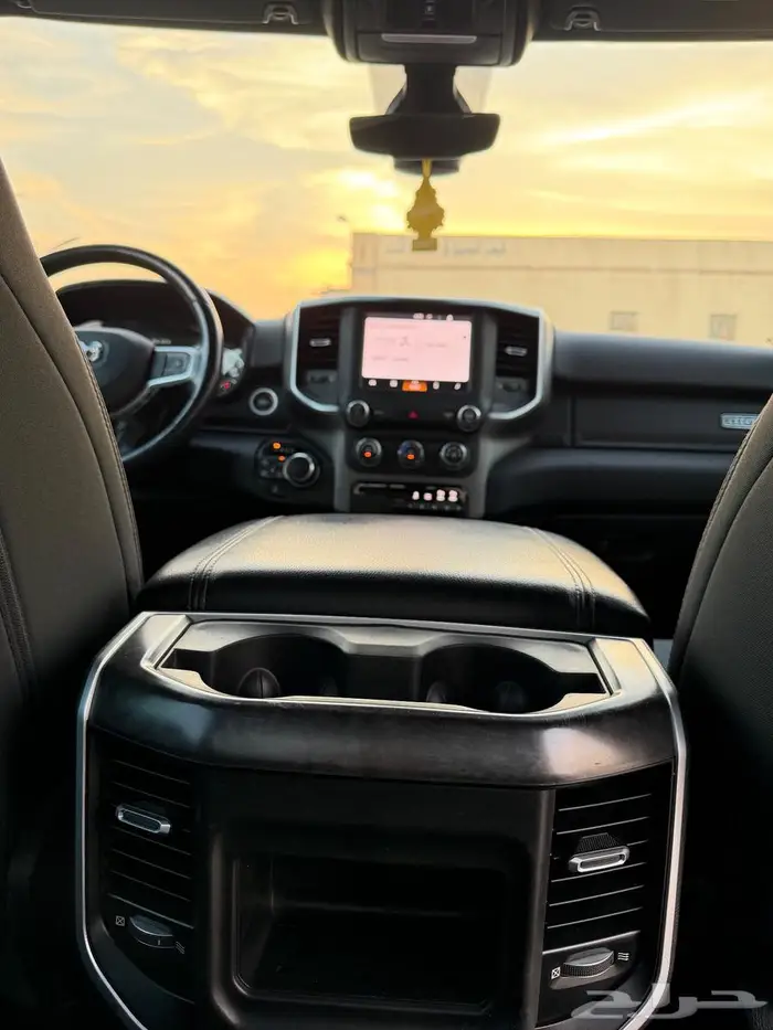 دودج رام بيج هورن 2022 بترومين 8