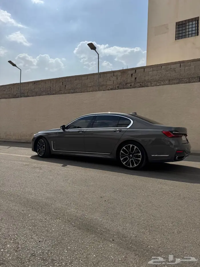 بي ام دبليو 730 2020 kat M 4