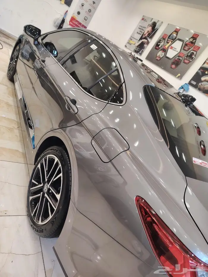 كامري 2025 LE هايبرد. تيتانيوم 1