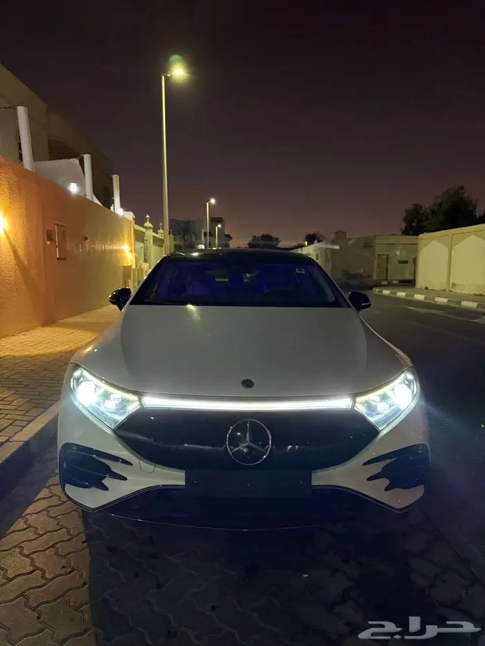 Mercedes EQS580 2022 3