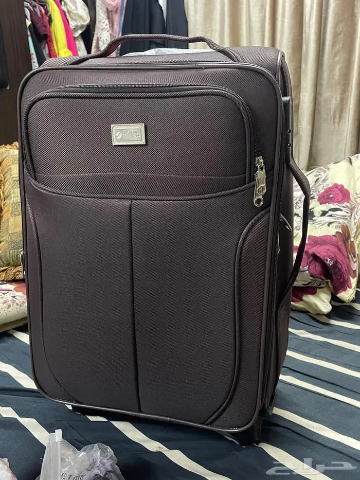 شنطه سفر للبيع 1