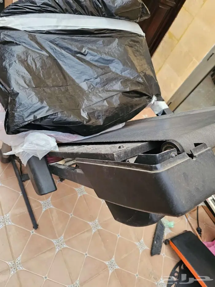 مجموعة معدات رياضية مع آلة سير 3