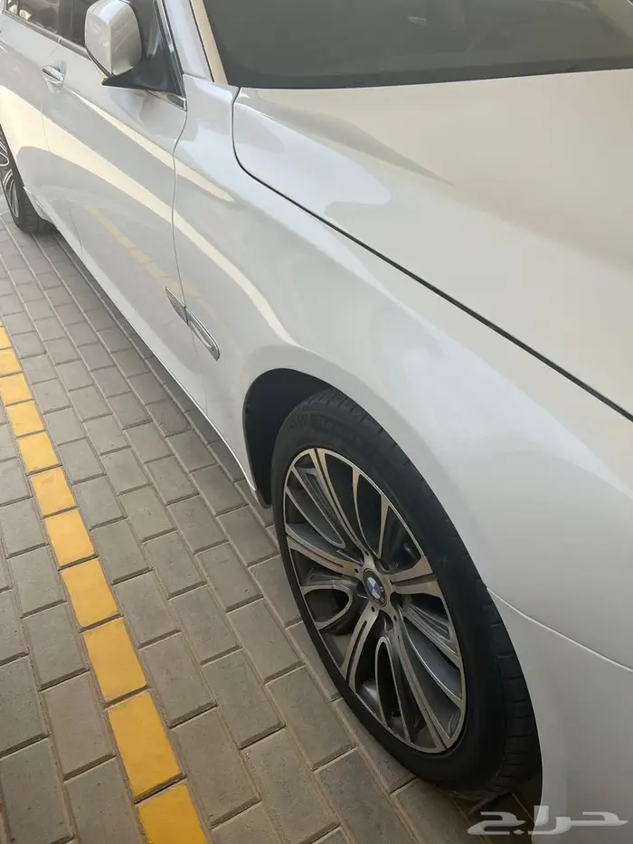 بي ام دبليو 730 5