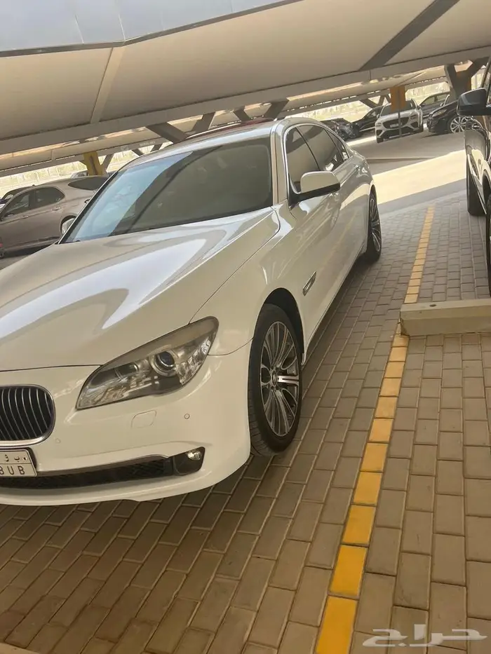 بي ام دبليو 730 4