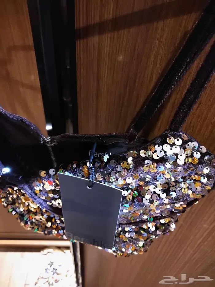 ملابس نسائيه توبات 1