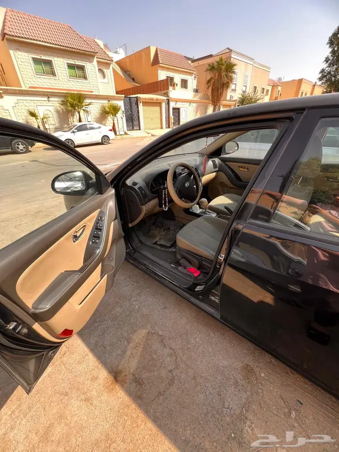 هيونداي النترا 2011 15