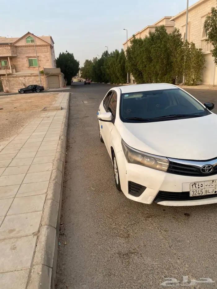 تويوتا كورولا 2015 9