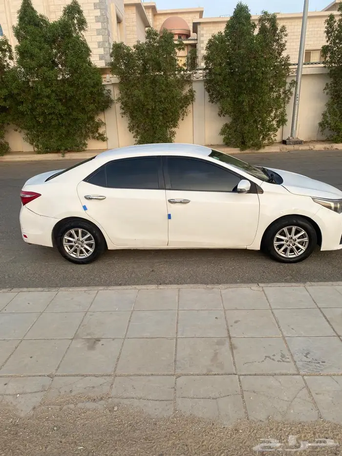 تويوتا كورولا 2015 11