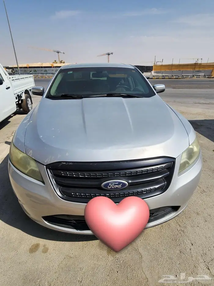 فورد تيورس 4