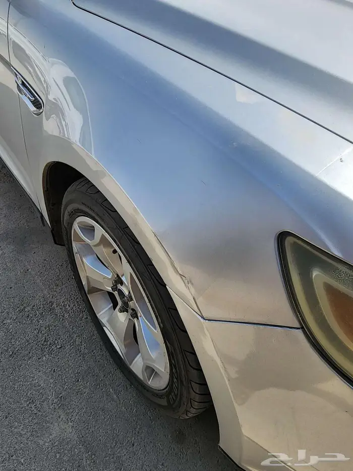 فورد تيورس 15