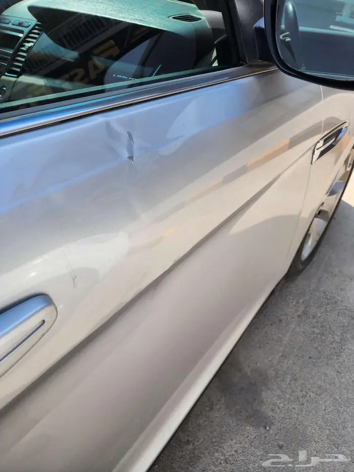 فورد تيورس 17