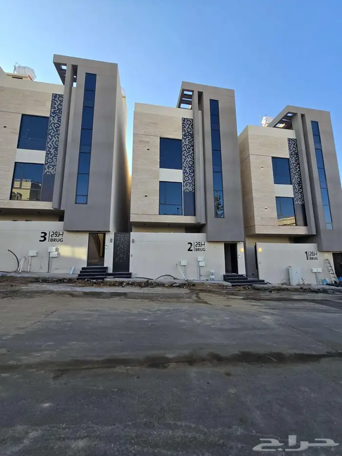 للبيع شقق بملحق خاص بالسطح 7غرف VIP غرب الخميس من 590 ألف 2