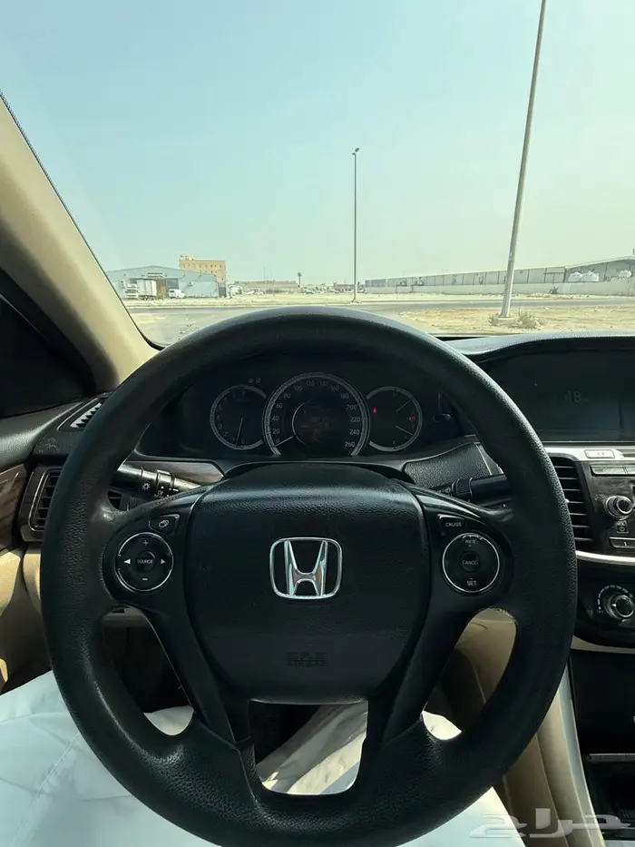 للبيع هوندا اكورد موديل. 2017 12