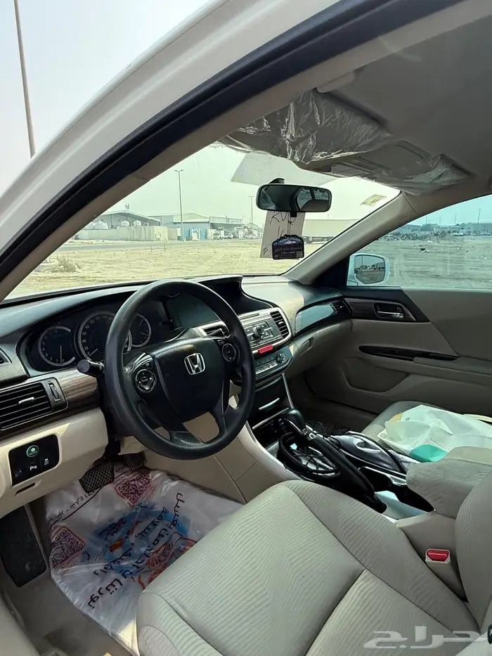 للبيع هوندا اكورد موديل. 2017 13