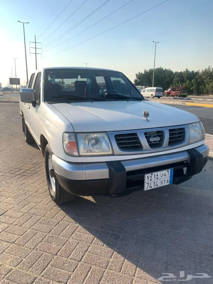 نيسان ببكيب للبيع ب 2 000 قبل للمفاوضه 2