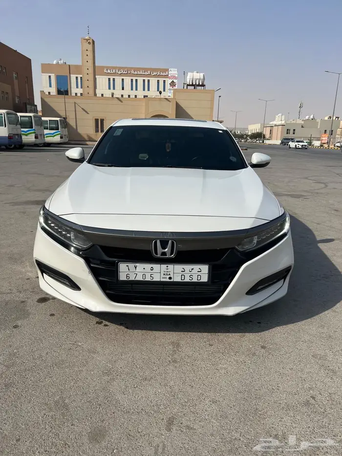 للبيع هوندا اكورد سبورت 2018 3