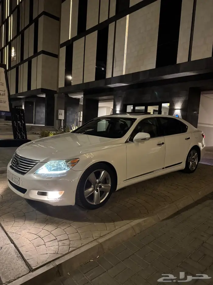 لكزس LS460 اول مالك مميز بلوحة مميزه 1