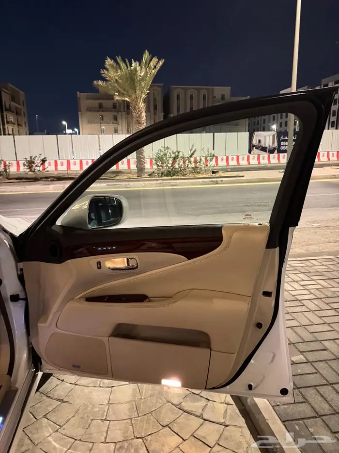 لكزس LS460 اول مالك مميز بلوحة مميزه 7