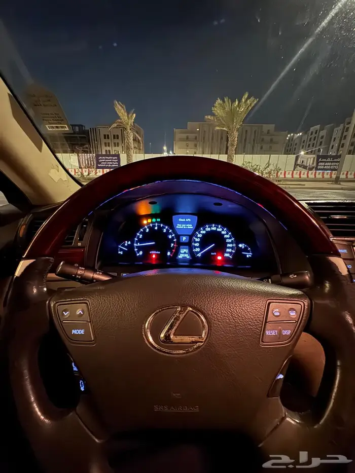 لكزس LS460 اول مالك مميز بلوحة مميزه 21