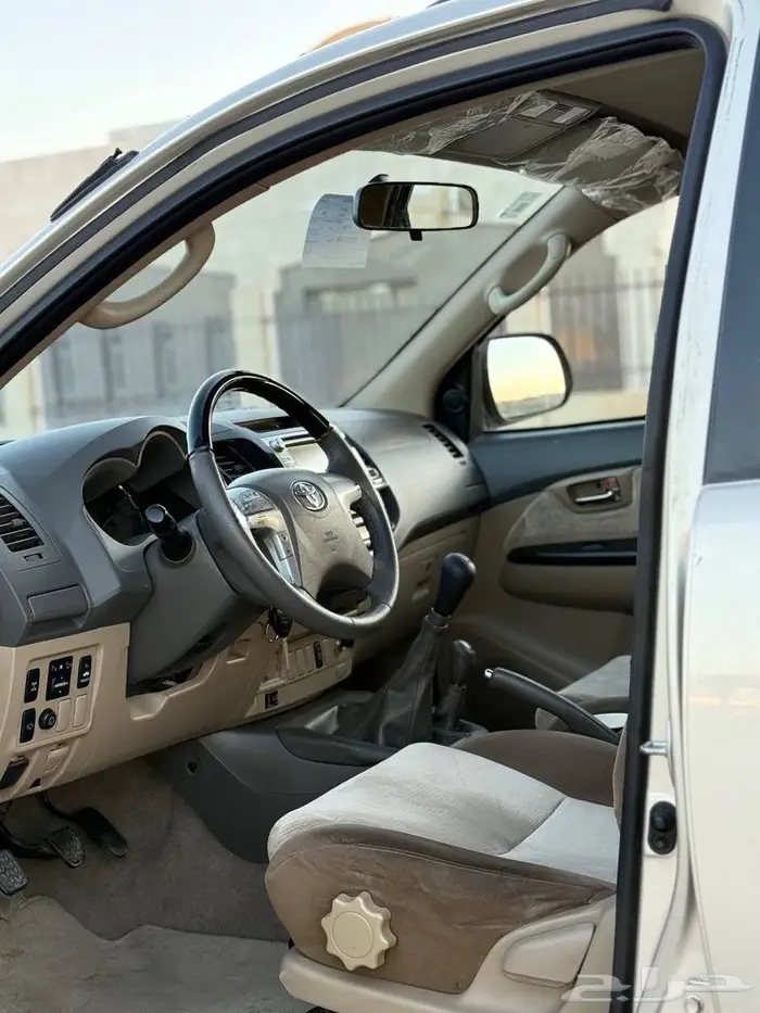 فورتشنر V6 فل كامل قير عادي 2012 5