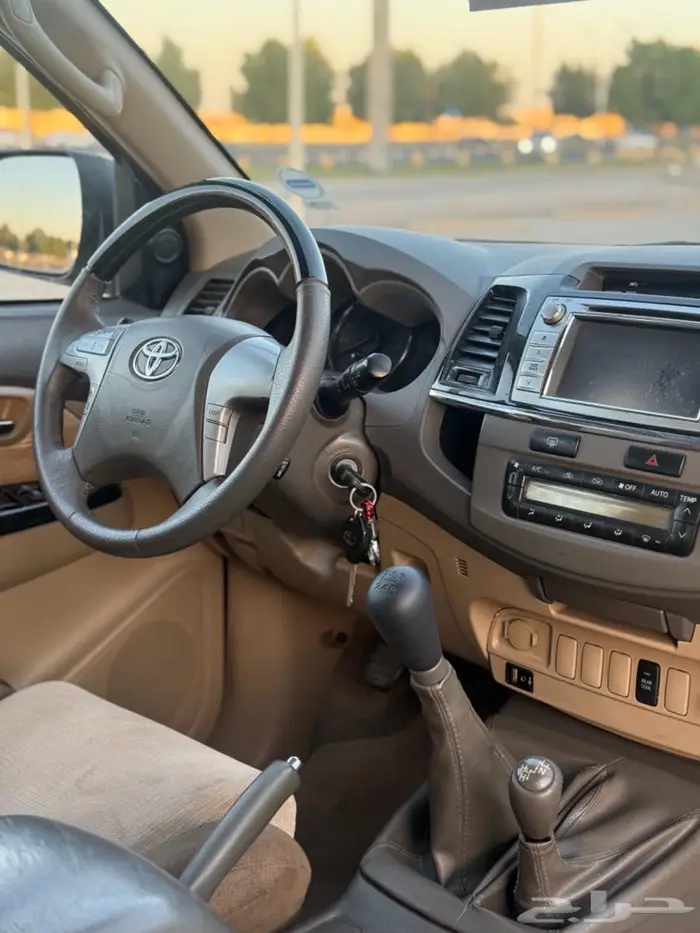 فورتشنر V6 فل كامل قير عادي 2012 6