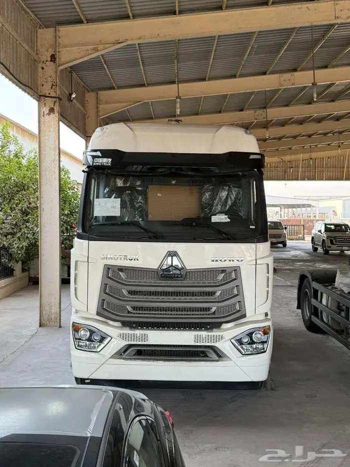 شاحنة سينو ترك HOWO NX440 4X2 اوتوماتيك موديل 2025 0