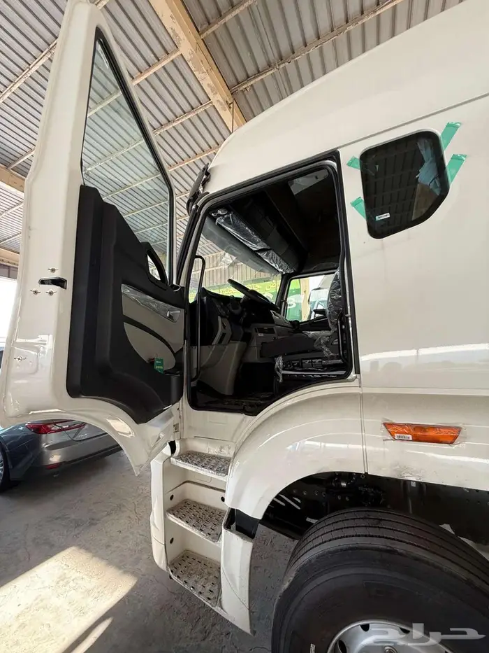 شاحنة سينو ترك HOWO NX440 4X2 اوتوماتيك موديل 2025 6