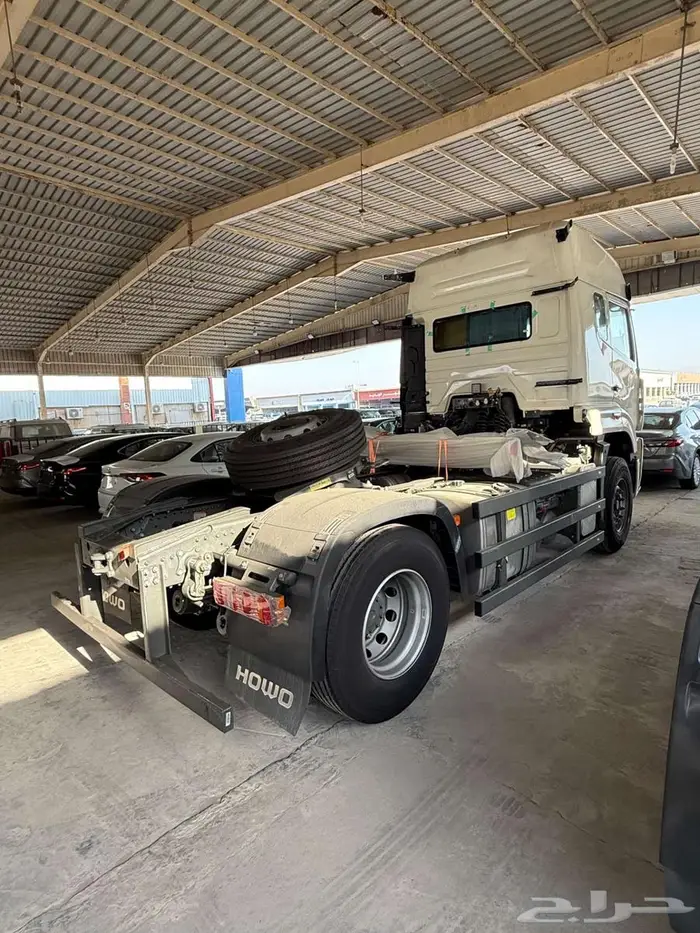 شاحنة سينو ترك HOWO NX440 4X2 اوتوماتيك موديل 2025 15