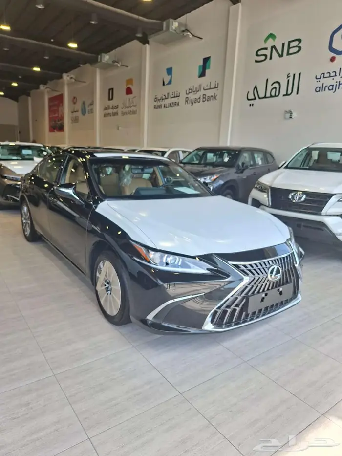 لكزس ES250 AA بنزين 2025 كاش واقساط 0