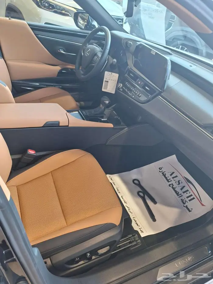 لكزس ES250 AA بنزين 2025 كاش واقساط 22