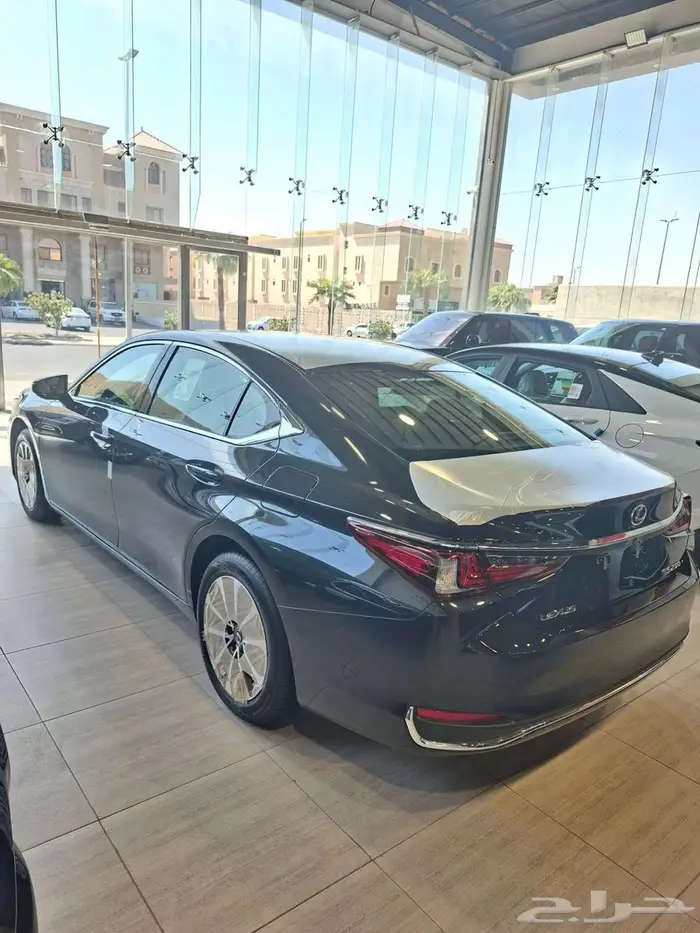 لكزس ES250 AA بنزين 2025 كاش واقساط 2