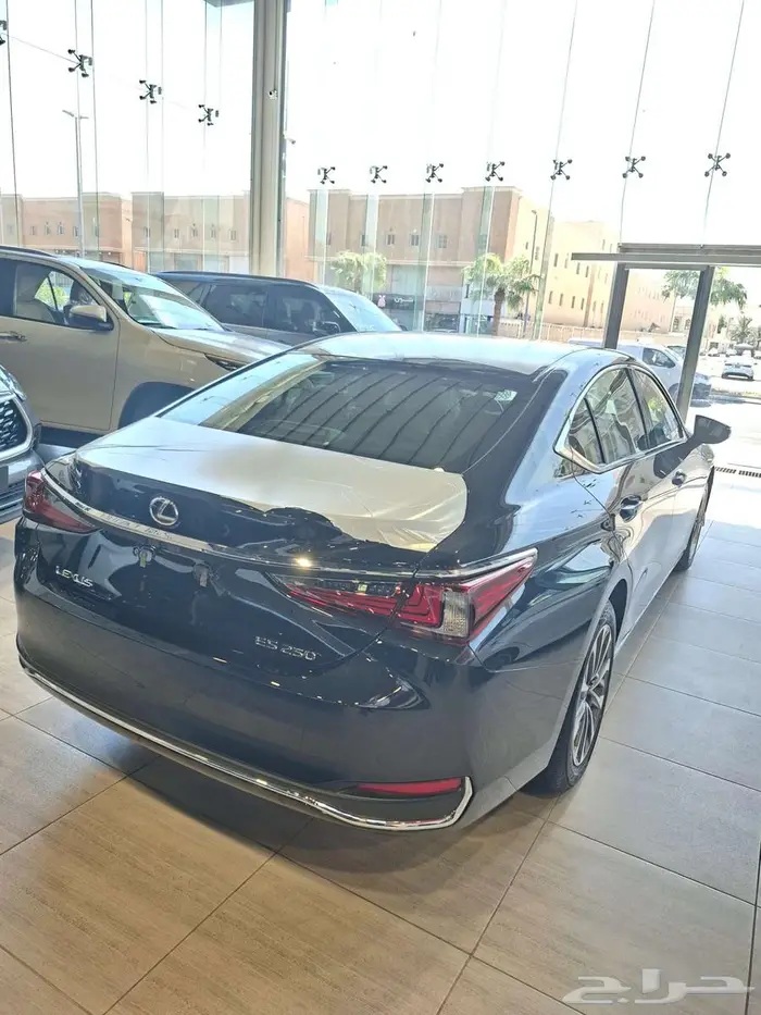 لكزس ES250 AA بنزين 2025 كاش واقساط 21