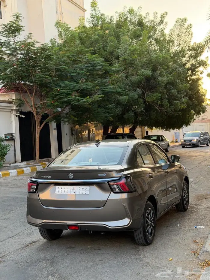 سوزوكي ديزاير 2025 فل كامل شبه جديده 7