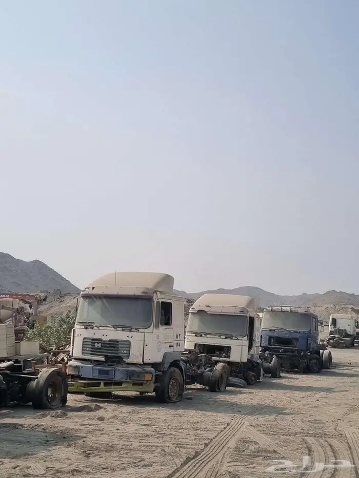 راس ميتسوبيشي شاحنة ياباني 2