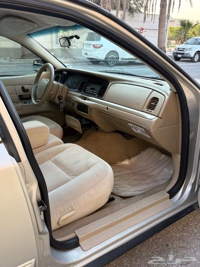 فورد بوليسي سعودي 2011 ماشي 178 7