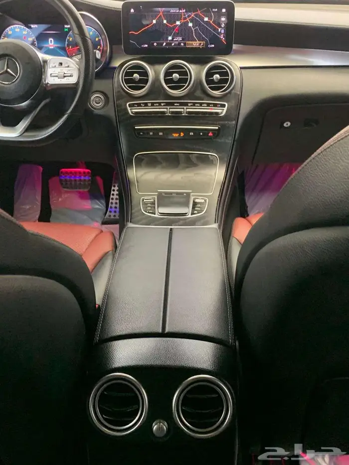 مرسيدس . 2020GLC300 19