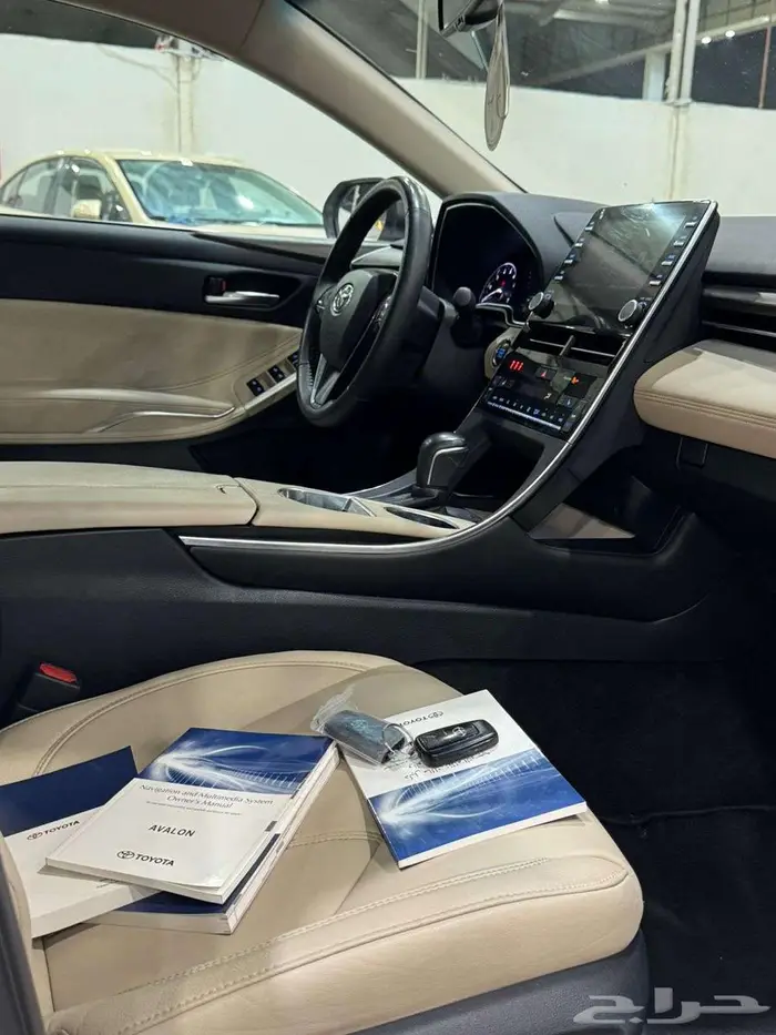 تويوتا أفالون 2021 XLE 8