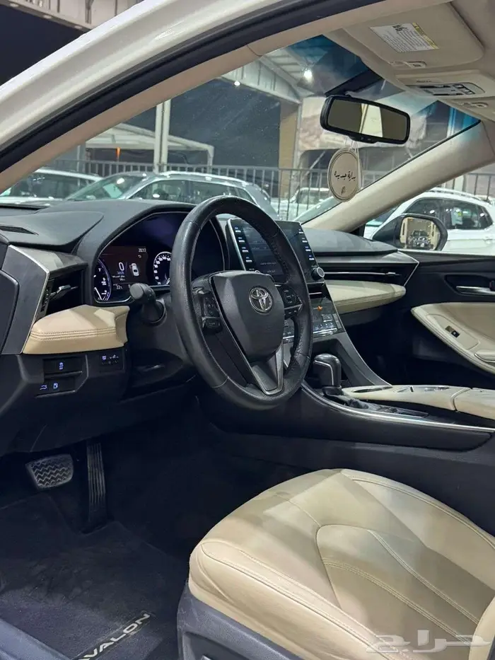 تويوتا أفالون 2021 XLE 10