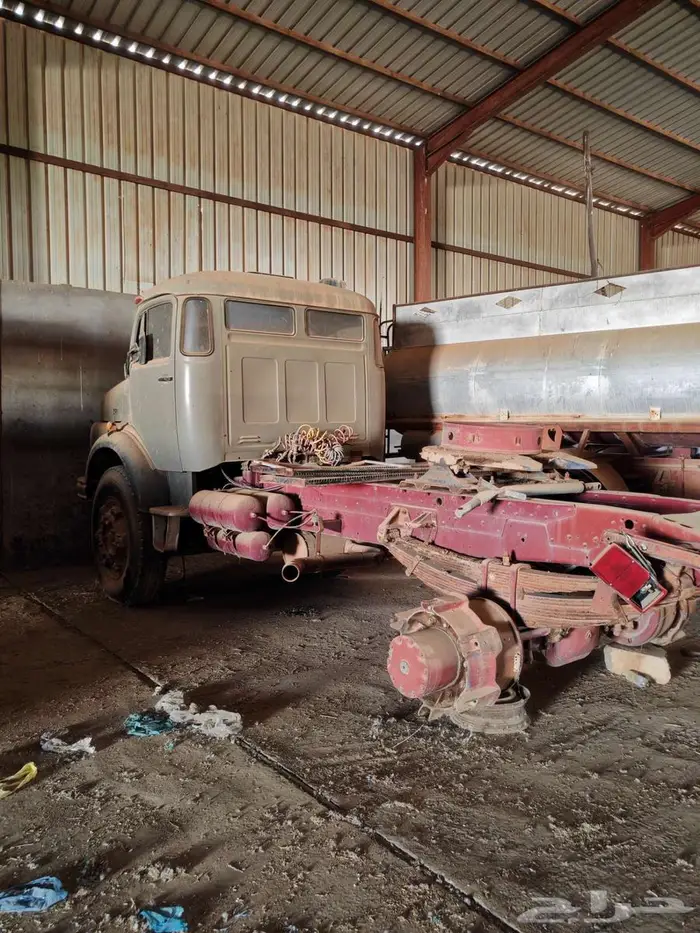 بوزات للبيع وايت راس تريلة قلاب 7