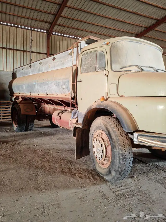 بوزات للبيع وايت راس تريلة قلاب 1