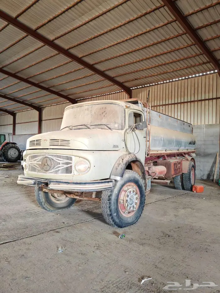 بوزات للبيع وايت راس تريلة قلاب 8