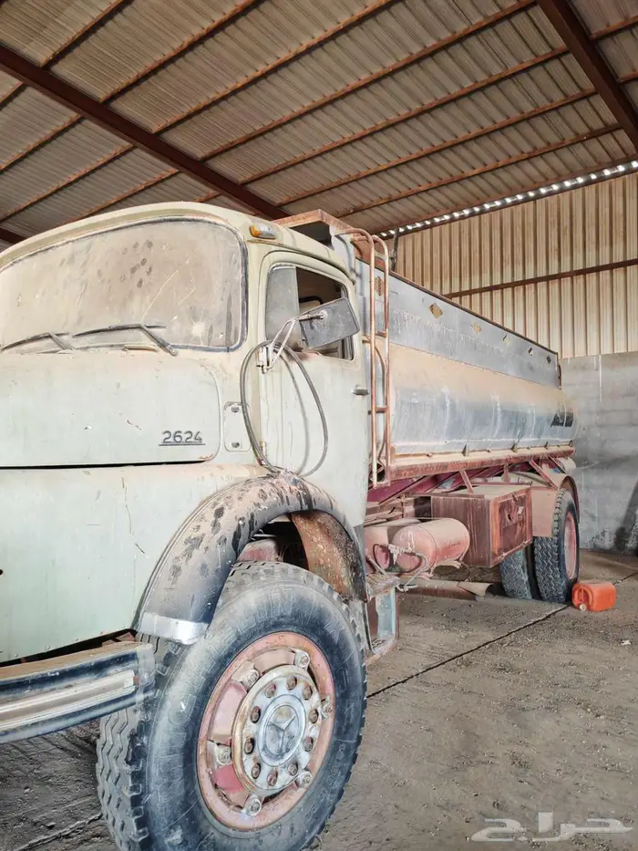 بوزات للبيع وايت راس تريلة قلاب 10