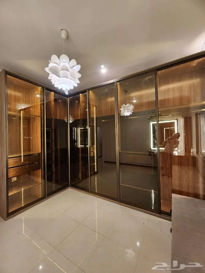 سوق شرق مخرج 17 مقابل ايكيا 7