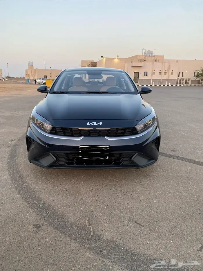 كيا سيراتو 2024 بدون رش وكاله 8