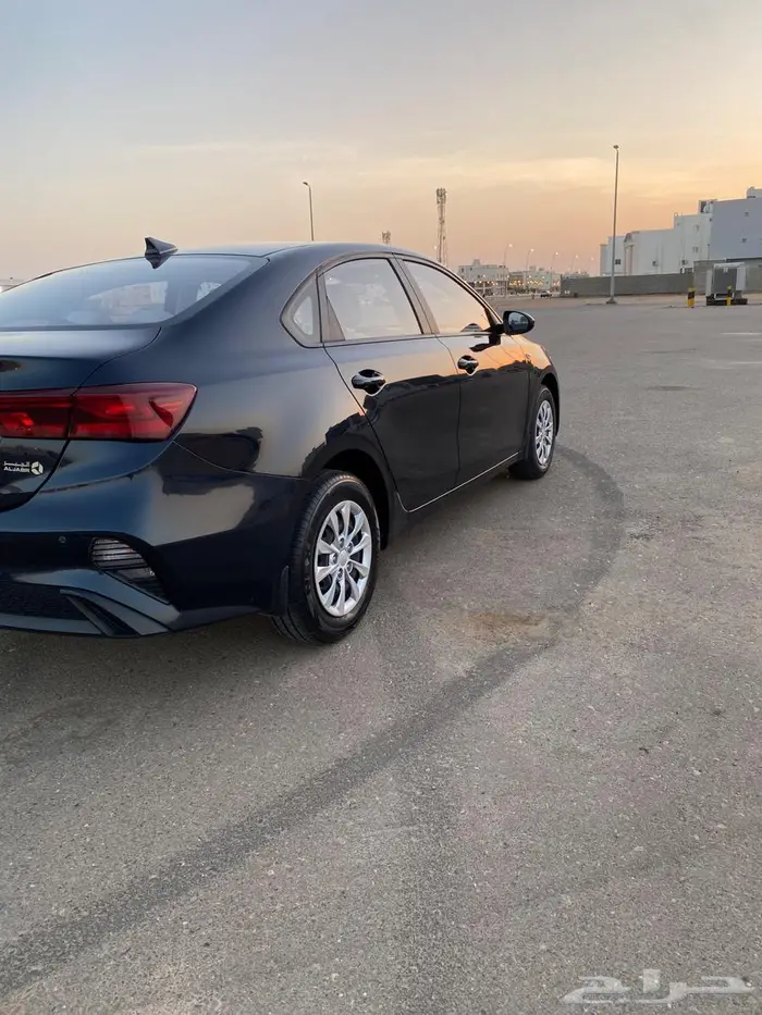 كيا سيراتو 2024 بدون رش وكاله 17