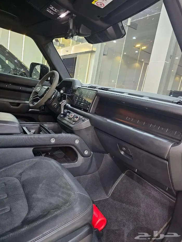 لاند روفر ديفندر 2022 فل 8 سلندر سعودى 110 11